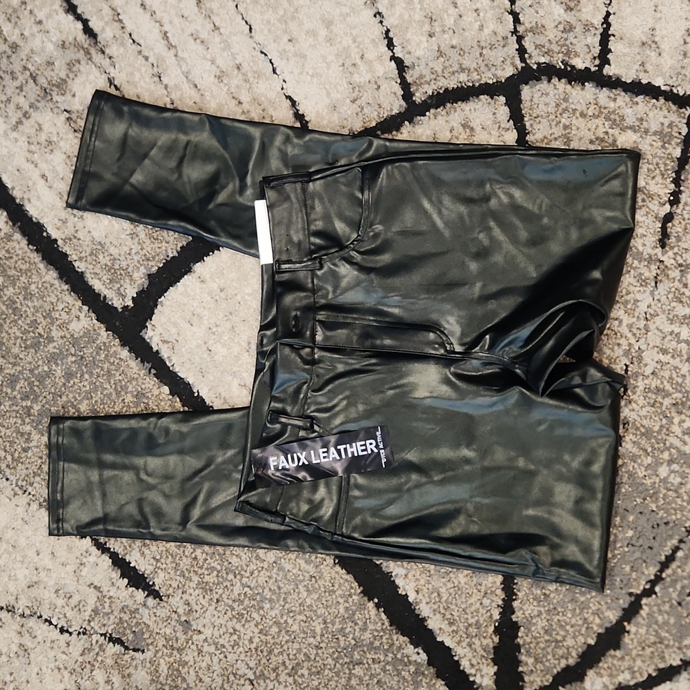 Dyce active faux leather pants